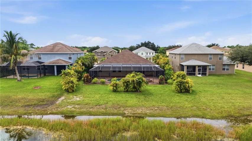 8091 Allamanda Ct, Lehigh Acres, Florida 33972