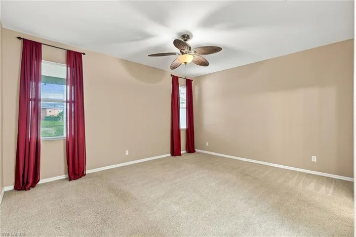 8091 Allamanda Ct, Lehigh Acres, Florida 33972