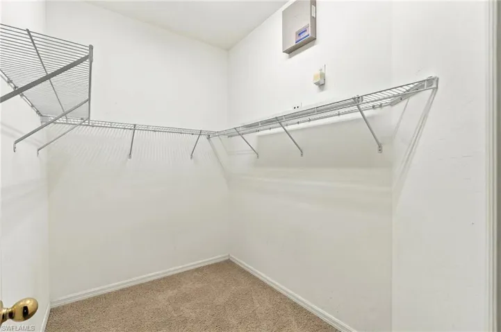 8091 Allamanda Ct, Lehigh Acres, Florida 33972