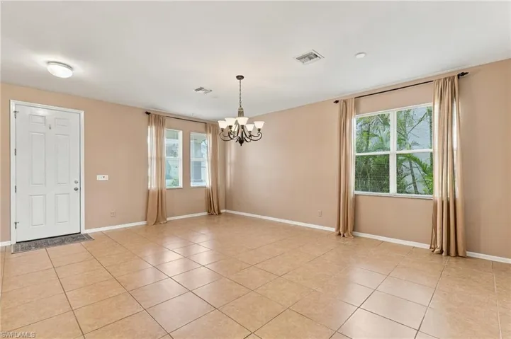 8091 Allamanda Ct, Lehigh Acres, Florida 33972