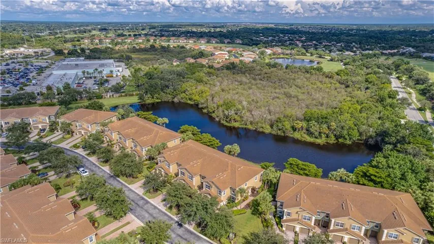 3230  Cottonwood  BEND, Fort Myers, FL 33905