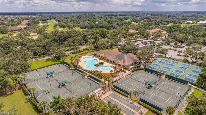 3230  Cottonwood  BEND, Fort Myers, FL 33905