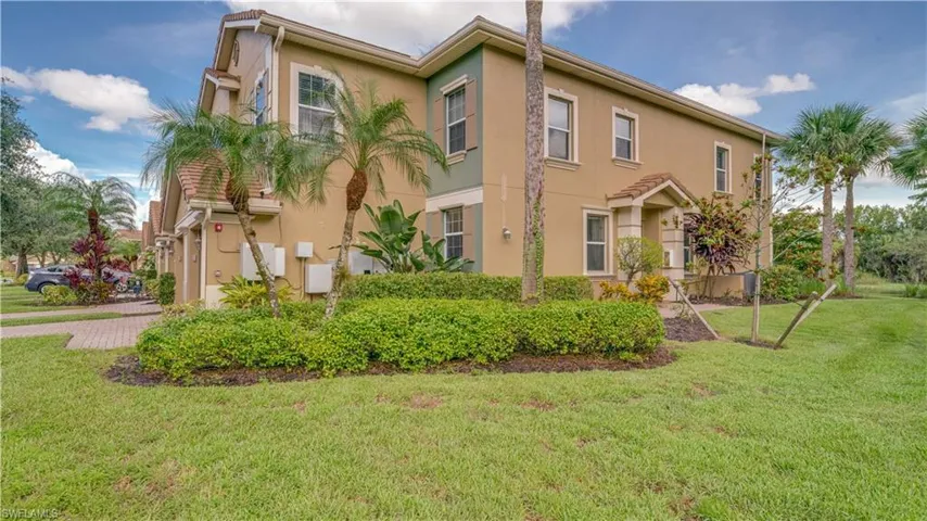 3230  Cottonwood  BEND, Fort Myers, FL 33905