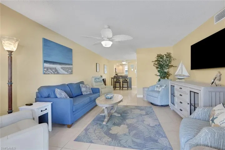 Bright and airy living room with generous space