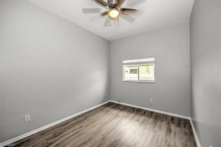 621 SW 9th  AVE, Cape Coral, FL 33991