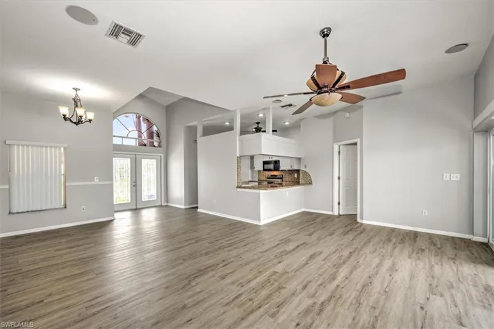 621 SW 9th  AVE, Cape Coral, FL 33991
