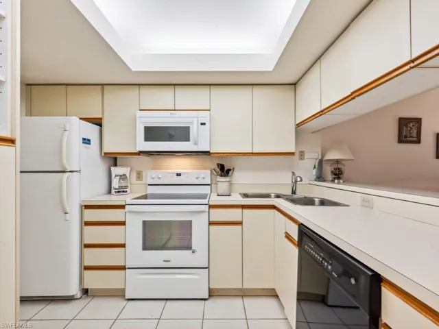 3631  Wild Pines  DR, Bonita Springs, FL 34134