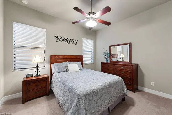 Queen size bed