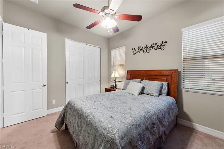 Queen size bed