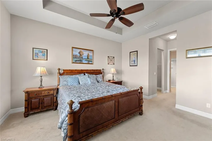 King size bed