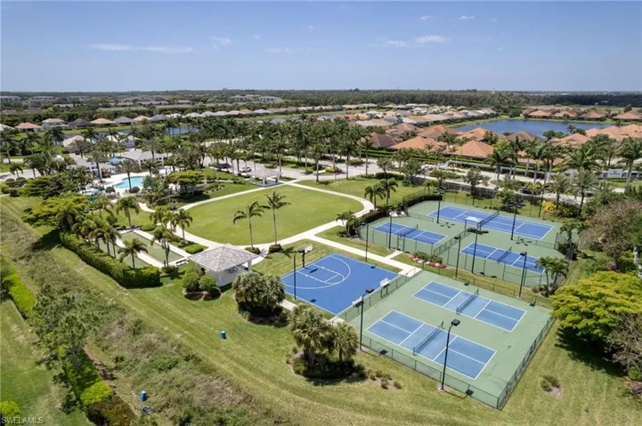 4630 Mystic Blue Way, Fort Myers, Florida 33966