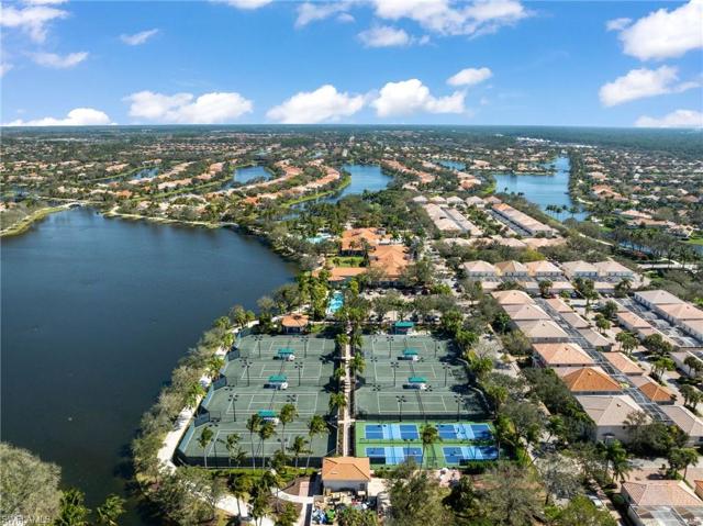 Island Walk Tennis & Pickleball Courts