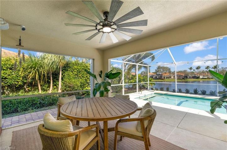 5792  Drummond  WAY, Naples, FL 34119