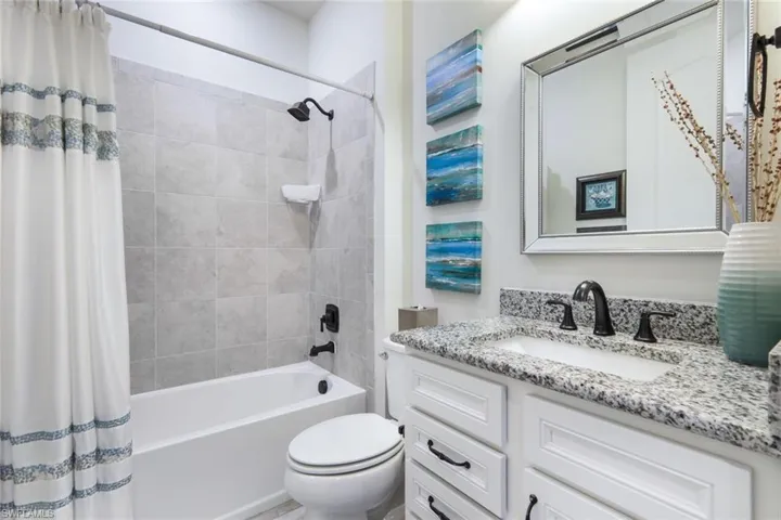 17385  Ashcomb  WAY, Estero, FL 33928