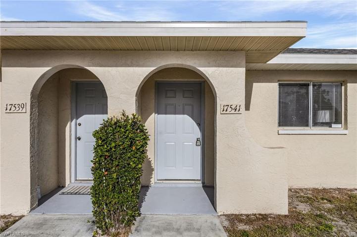 17539/541  Dumont  DR, Fort Myers, FL 33967