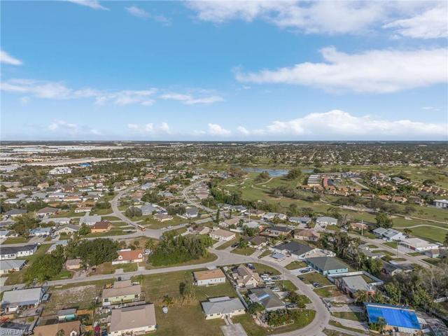 17539/541  Dumont  DR, Fort Myers, FL 33967
