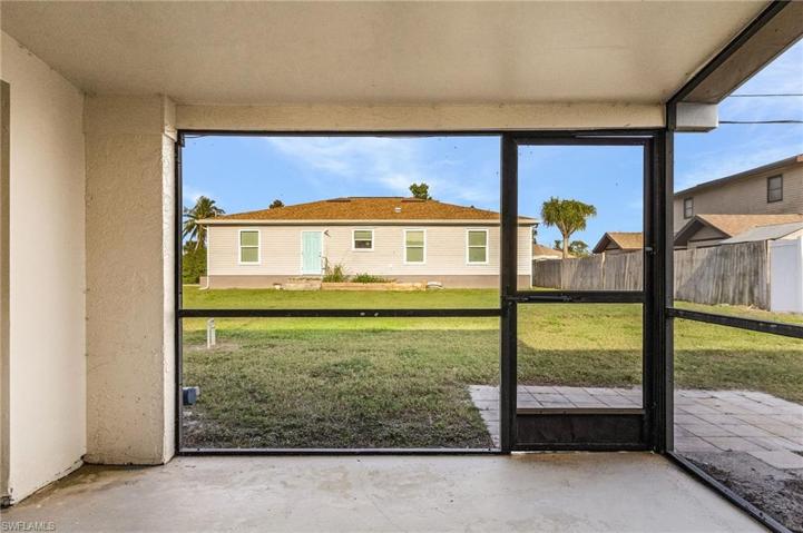 17539/541  Dumont  DR, Fort Myers, FL 33967