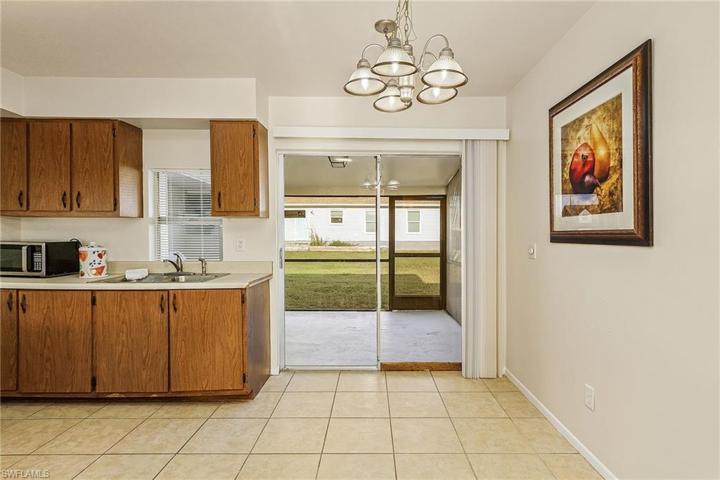 17539/541  Dumont  DR, Fort Myers, FL 33967
