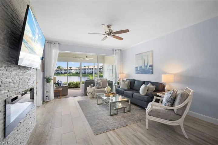 2275  Harmony  LN, Naples, FL 34109