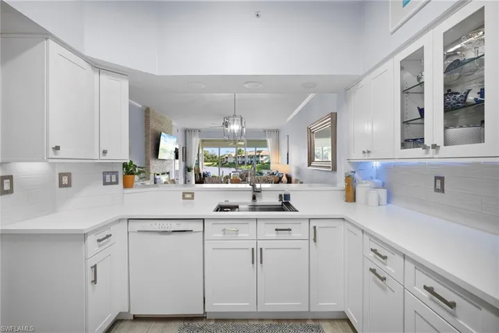 2275  Harmony  LN, Naples, FL 34109