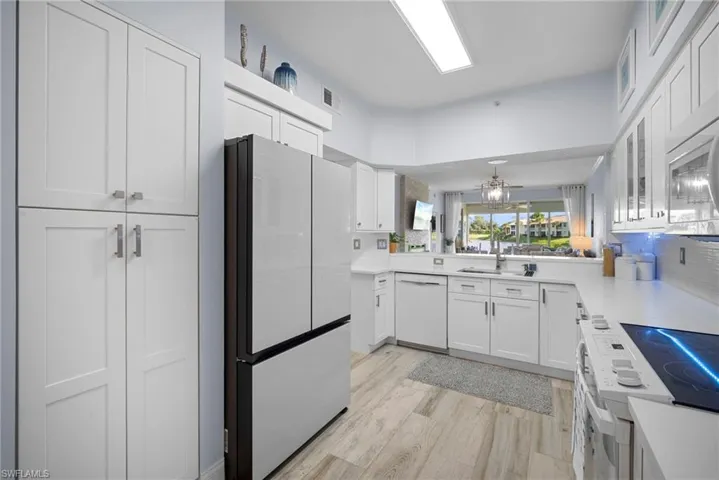 2275  Harmony  LN, Naples, FL 34109