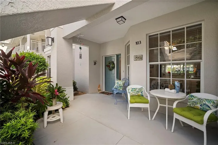 2275  Harmony  LN, Naples, FL 34109