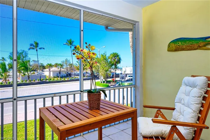 1550 Gulf Shore Blvd N # W4, Naples, Florida 34102