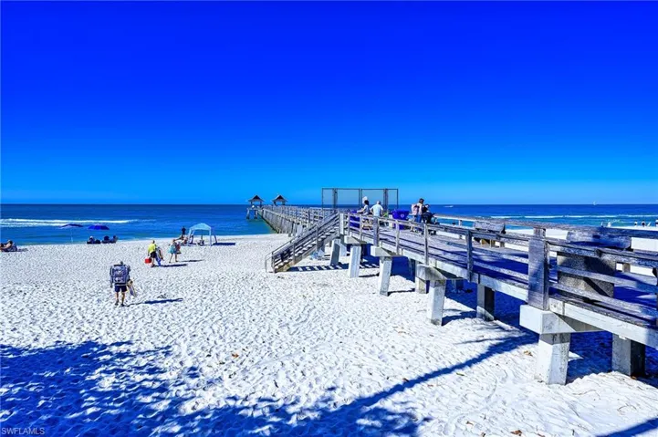 1550  Gulf Shore N BLVD, Naples, FL 34102