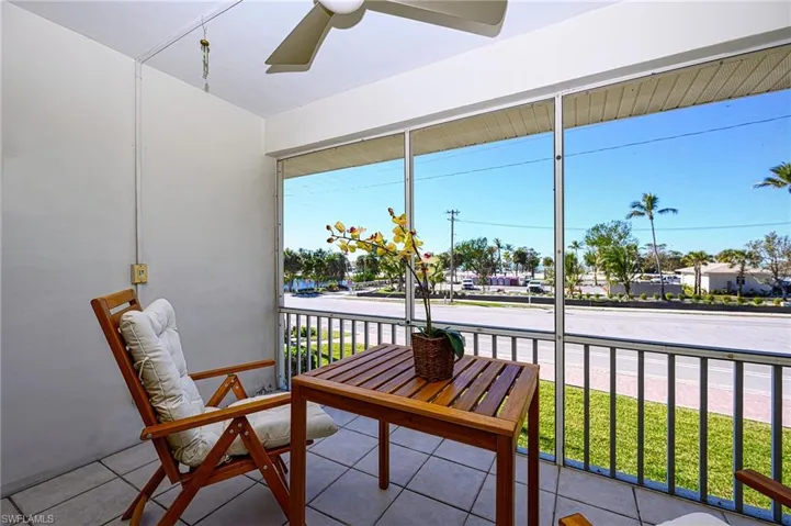 1550  Gulf Shore N BLVD, Naples, FL 34102