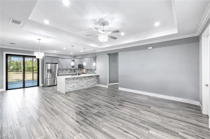 141 20th Ave Nw, Naples, Florida 34120