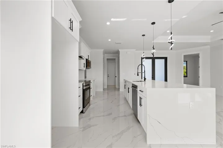 4272 31st Ave Ne, Naples, Florida 34120