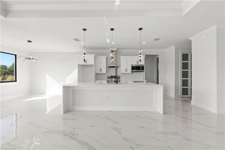 4272 31st Ave Ne, Naples, Florida 34120