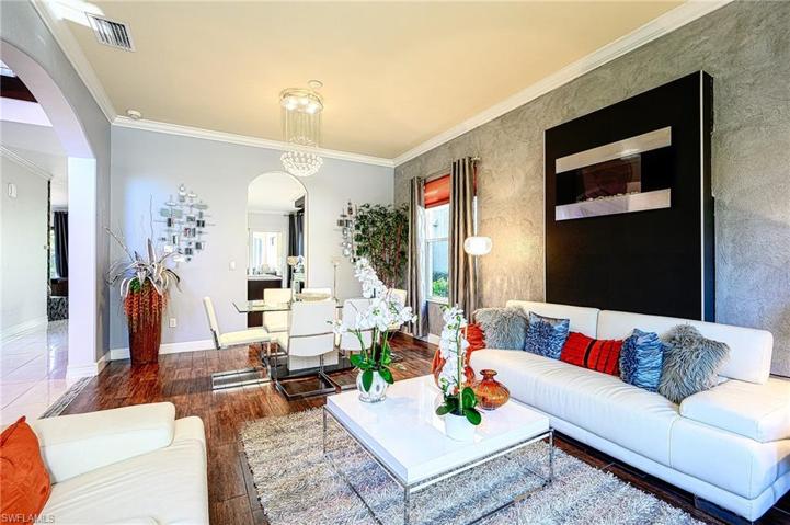 Formal Livingroom/Dining