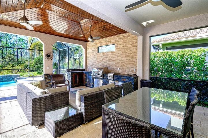 Outdoor Kitchen and Dining