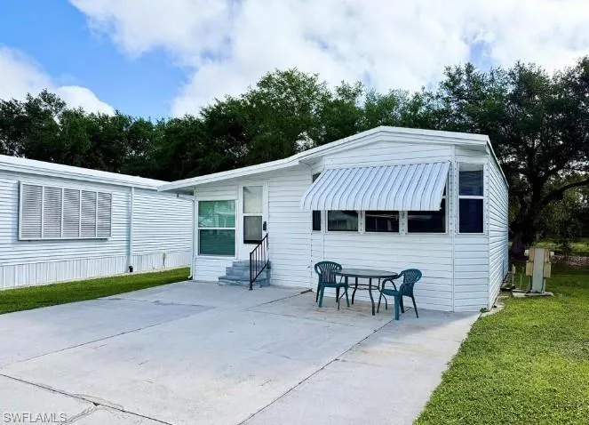 5 Bass Ln 5, Naples, Florida 34114