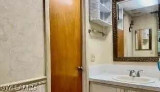 5 Bass Ln 5, Naples, Florida 34114