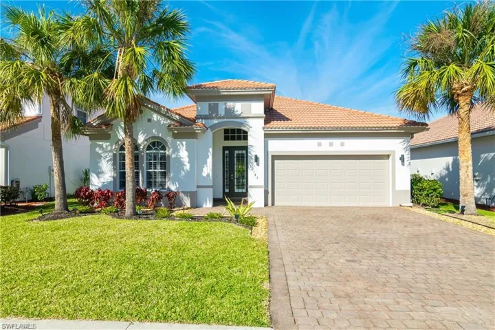 16143  Parque  LN, Naples, FL 34110