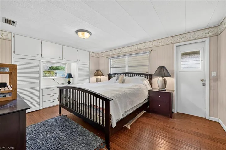 1 Cannes Dr, Naples, Florida 34112