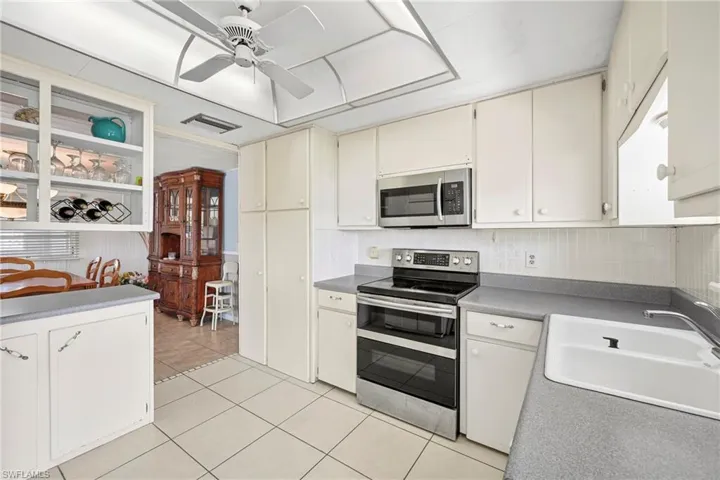 1 Cannes Dr, Naples, Florida 34112