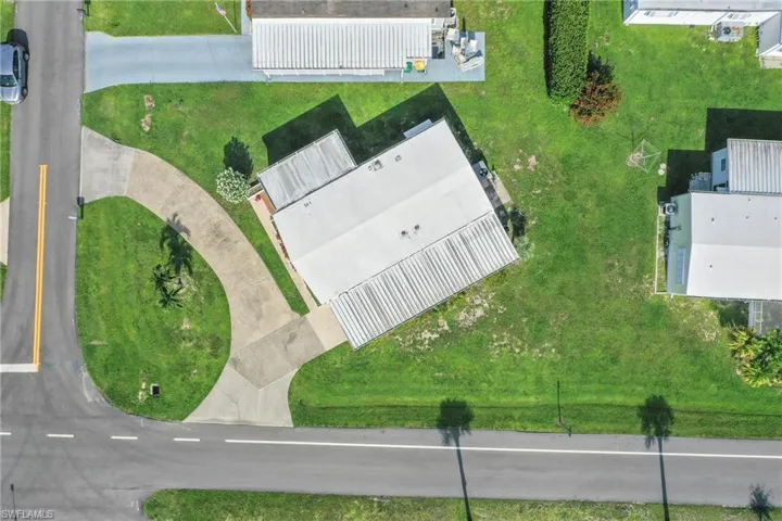1 Cannes Dr, Naples, Florida 34112
