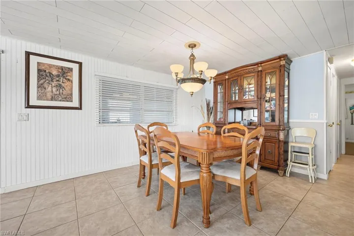 1 Cannes Dr, Naples, Florida 34112