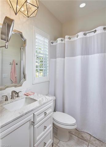 Guest bathroom.