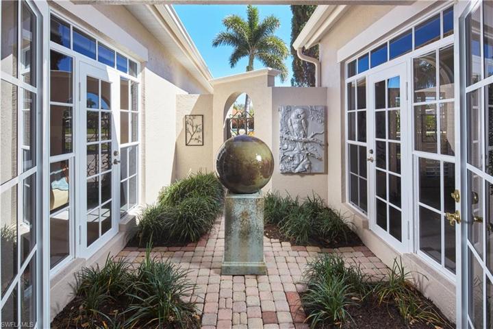 Courtyard with relaxion fountain.
