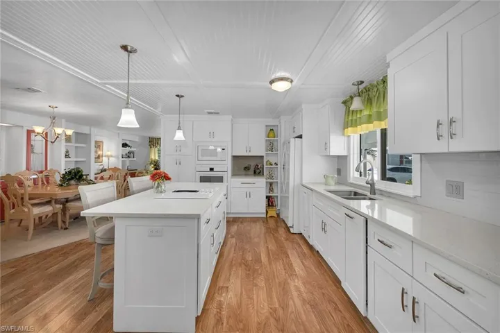 35  Blue Skys  DR, Naples, FL 34104