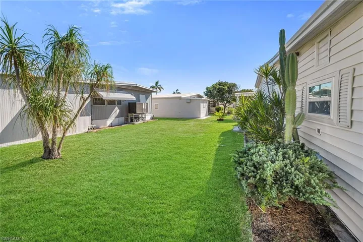 35  Blue Skys  DR, Naples, FL 34104