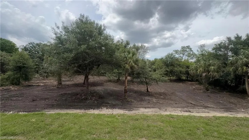 2375 2nd Ave Se, Naples, Florida 34117
