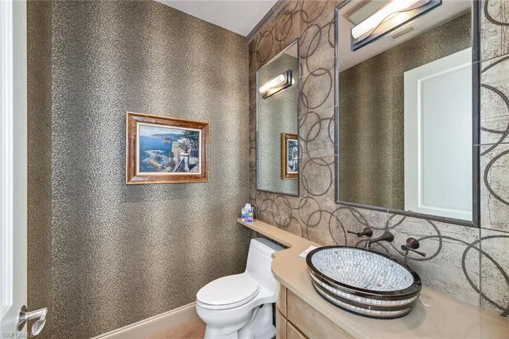 13675 Vanderbilt Dr Ph1105, Naples, Florida 34110