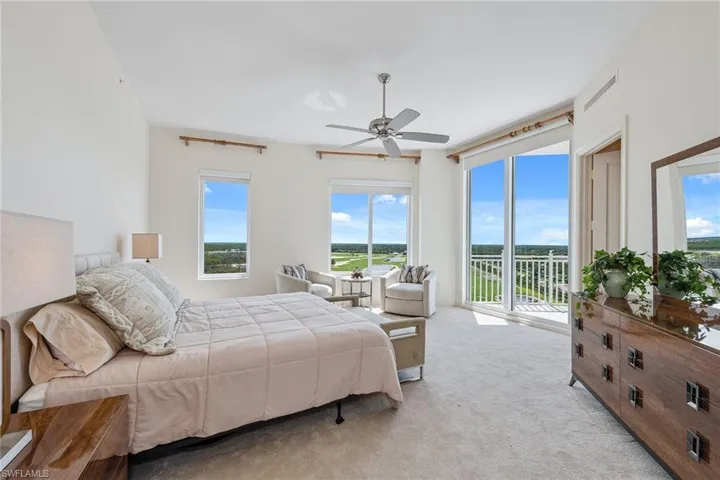 13675 Vanderbilt Dr Ph1105, Naples, Florida 34110