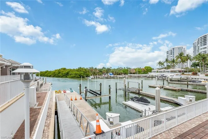 13675 Vanderbilt Dr Ph1105, Naples, Florida 34110