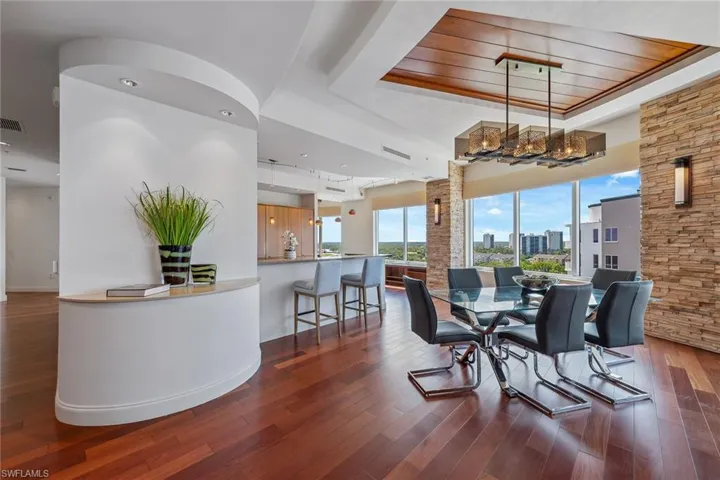 13675 Vanderbilt Dr Ph1105, Naples, Florida 34110